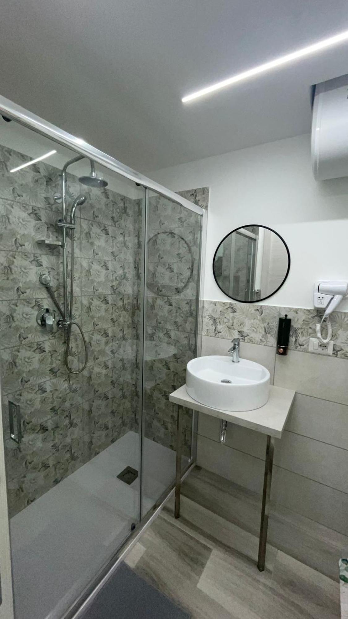 La Maddalena House Apartment คาตาเนีย ภายนอก รูปภาพ