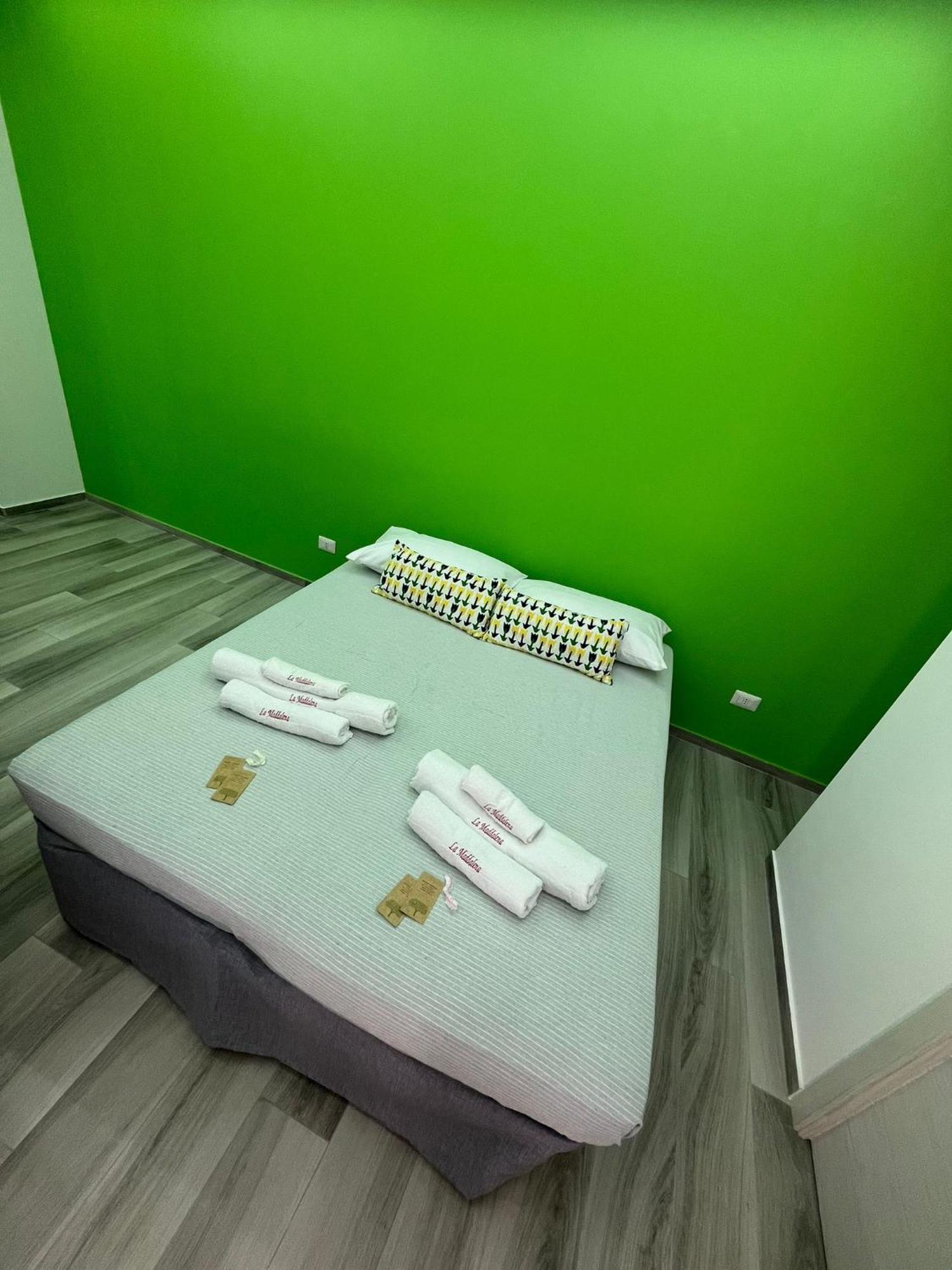La Maddalena House Apartment คาตาเนีย ภายนอก รูปภาพ