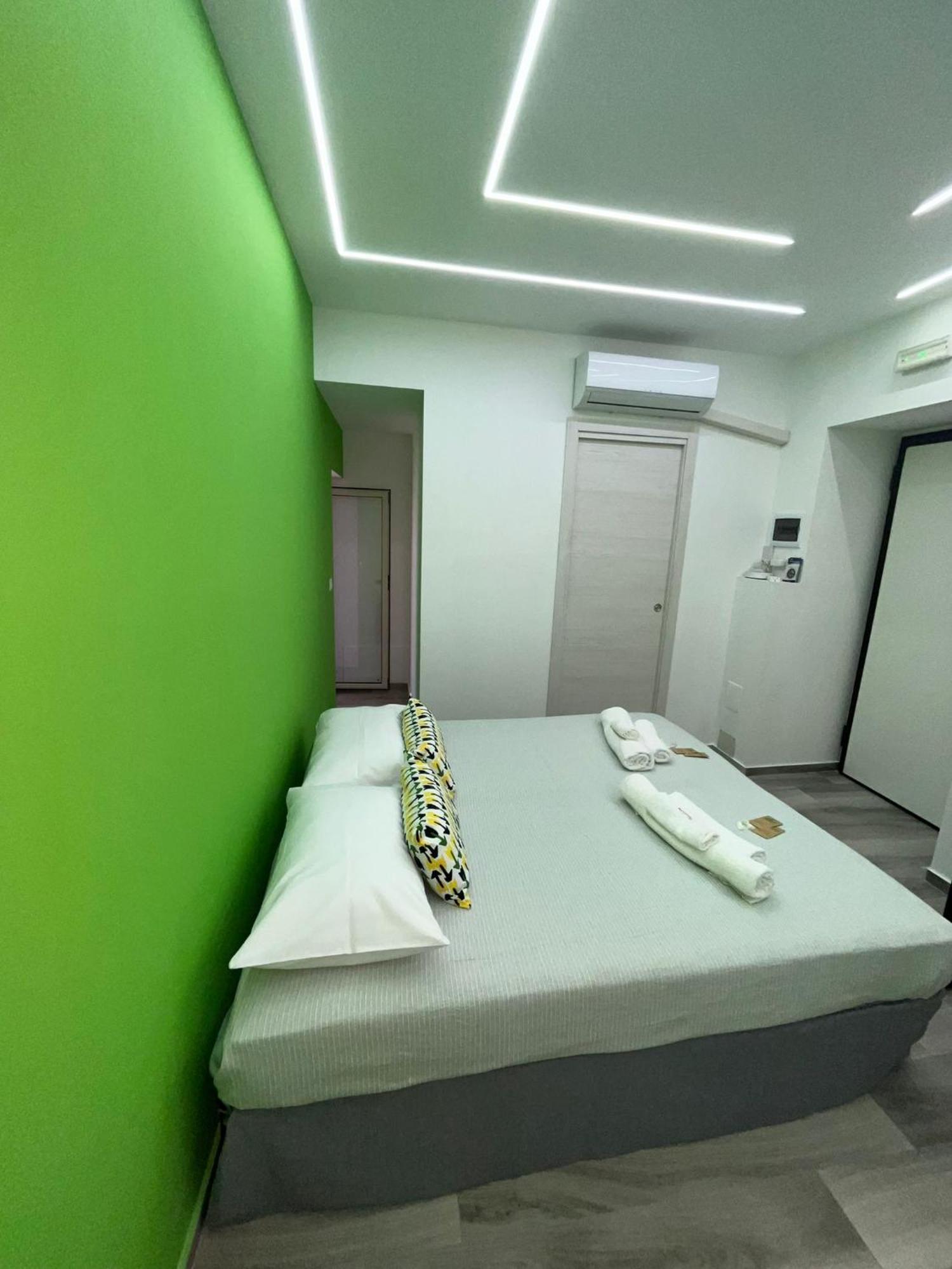 La Maddalena House Apartment คาตาเนีย ภายนอก รูปภาพ