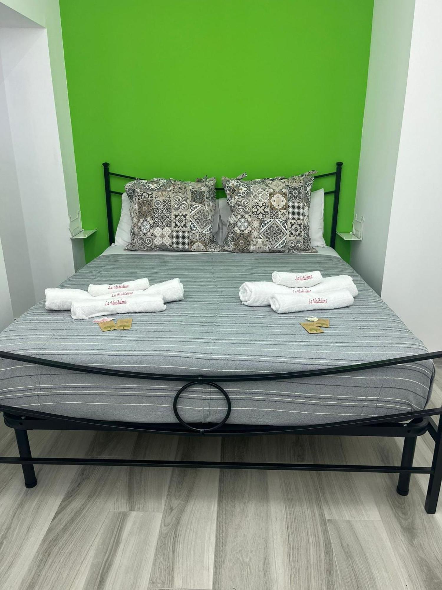 La Maddalena House Apartment คาตาเนีย ภายนอก รูปภาพ
