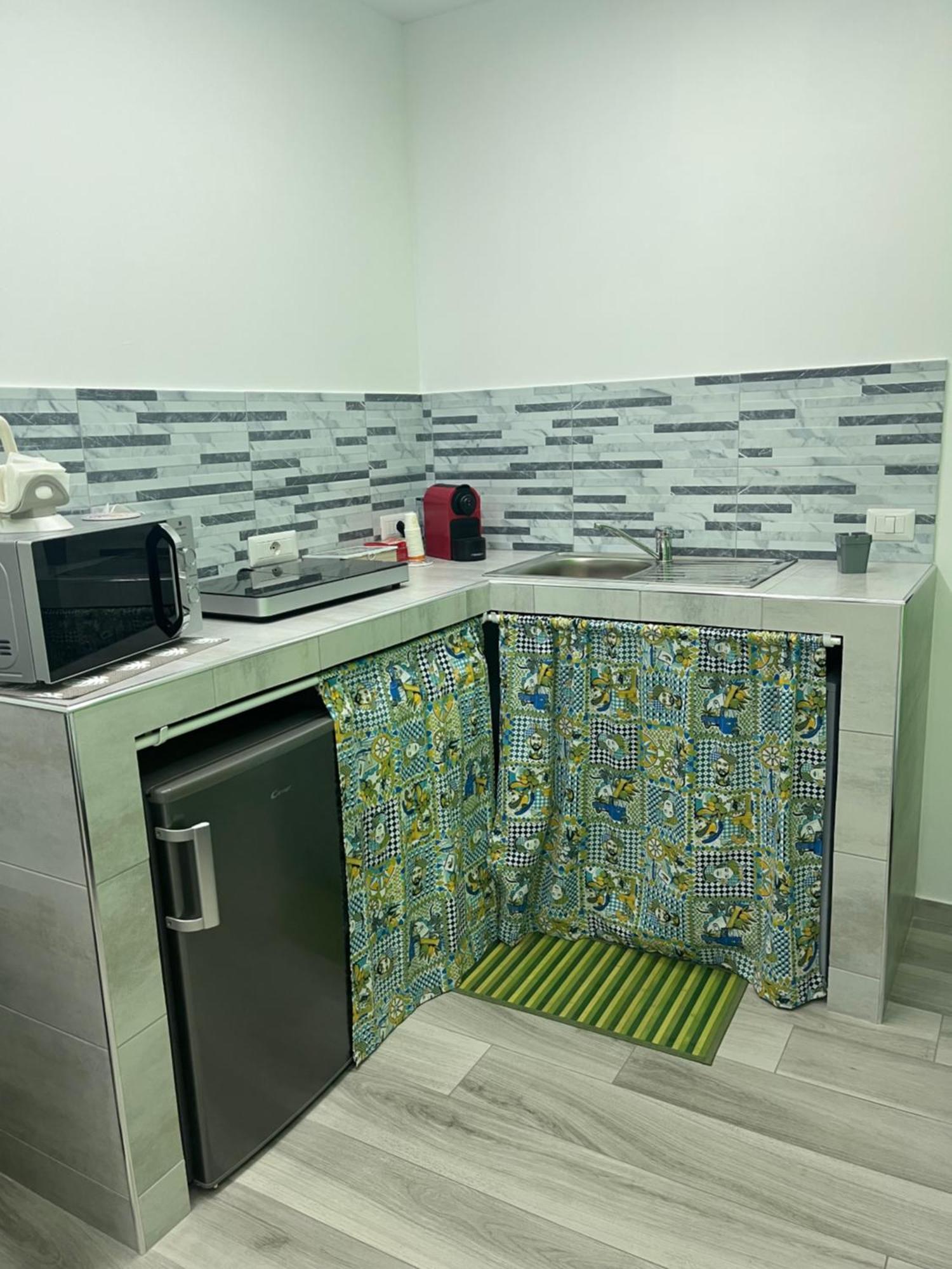 La Maddalena House Apartment คาตาเนีย ภายนอก รูปภาพ